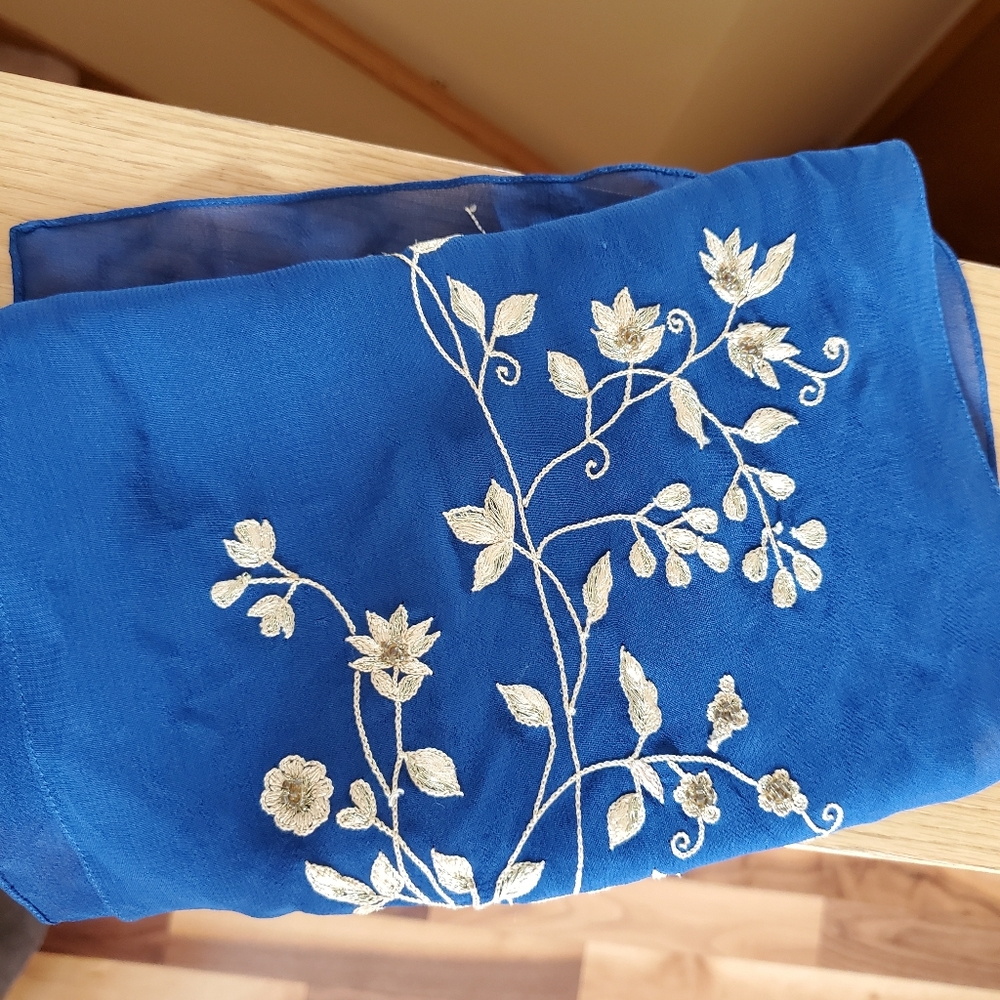 VINTAGE NWOT Royal Blue Semi Sheer, Gold Embroider